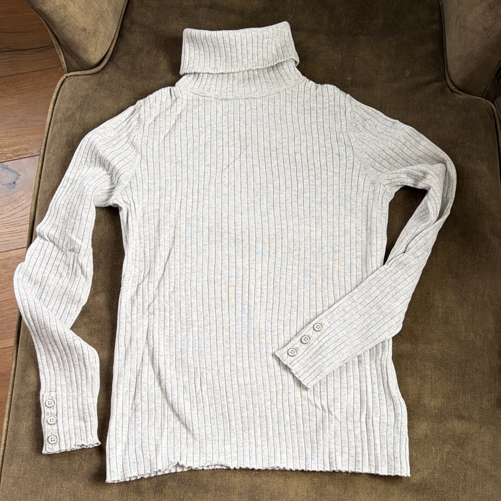 J McLaughlin Ribbed Turtleneck Sweater in Gray
